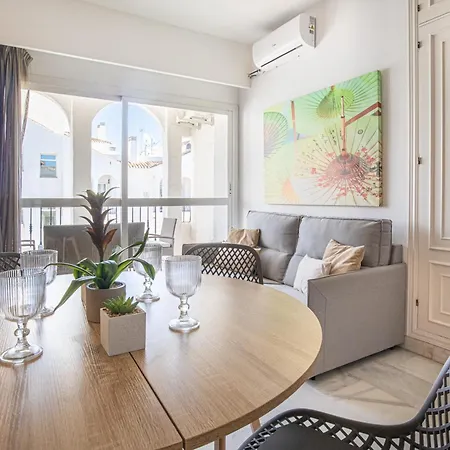 Pyr - Puerto Banus Apartment Marbella