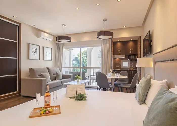 Apartament Pyr - Puerto Banus Marbella